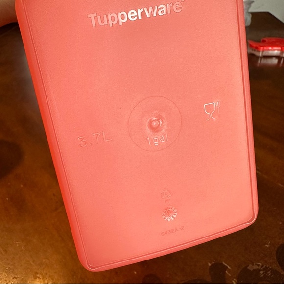 Tupperware Pitcher and Tumblers Set - Picture 4 of 6